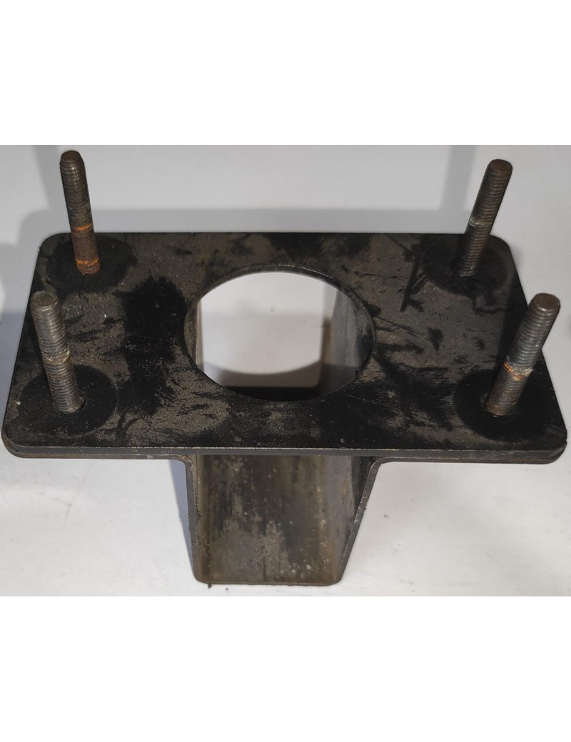 REAR OIL PUMP SUPPORT BRACKET KIT USED